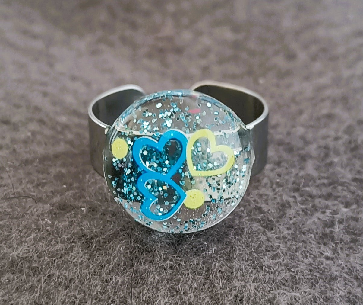 Ring love for Ukraine