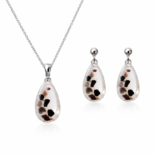 Örhängen och halsband med hematit