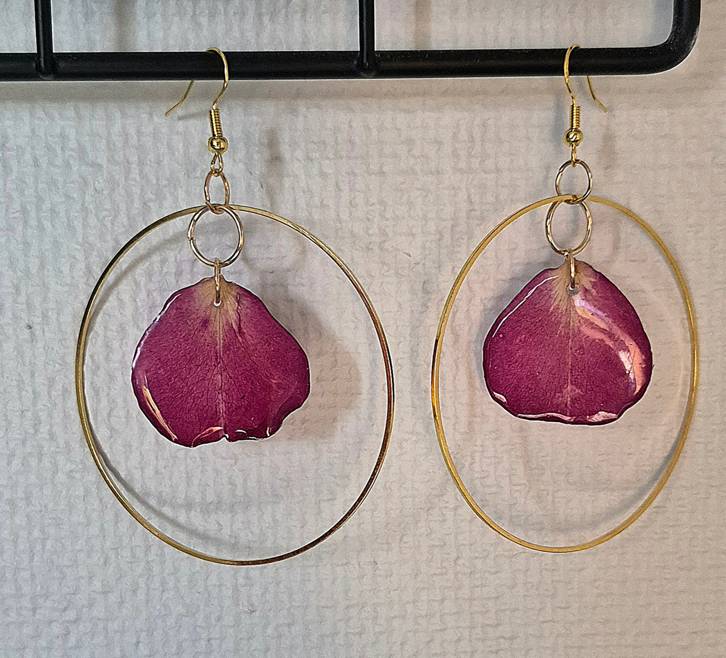 Örhängen med rosenblad