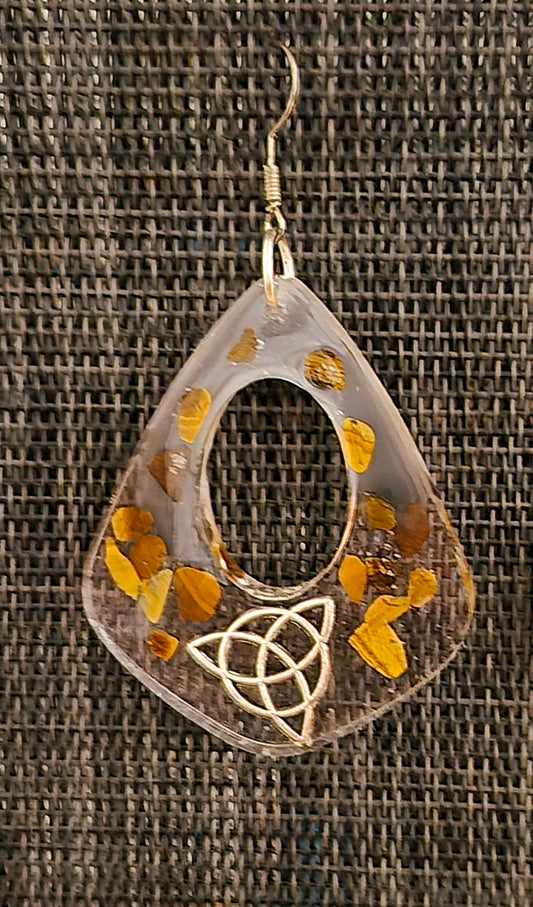 Golden mother-of-pearl earrings